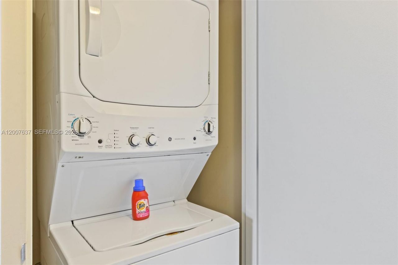 18001 Collins Ave , Unit 511, Sunny Isles Beach, FL 33160 Photo