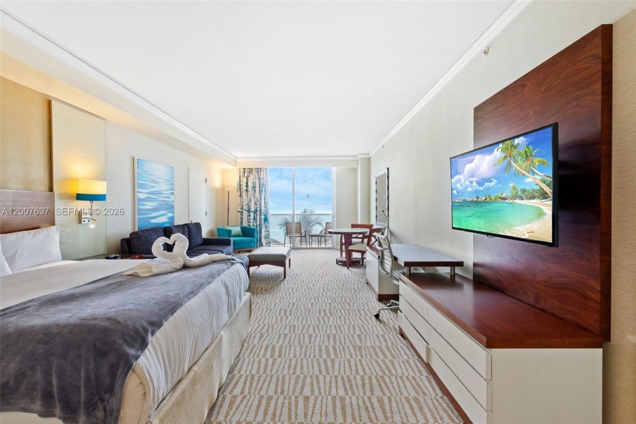 18001 Collins Ave , Unit 511, Sunny Isles Beach, FL 33160 Photo