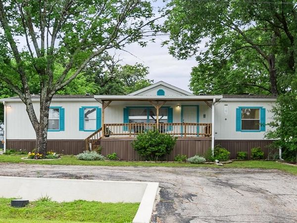 510 Nob Hill Lane, Seven Points, TX 75143