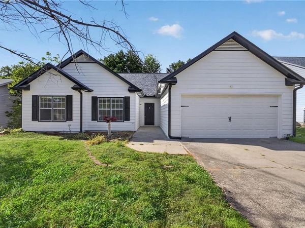 695 Chatham Park Drive , Lawrenceville, GA 30046