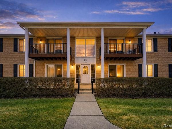 34720 Huntley Drive, Sterling Heights, MI 48312