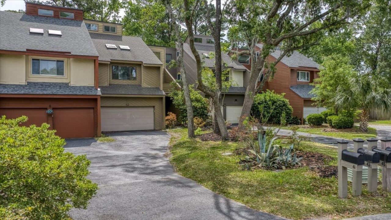 43 Arabian Drive Photo 3