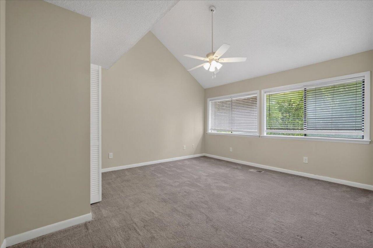 43 Arabian Drive Photo 32