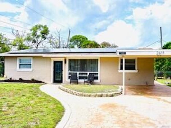 2611 NW 27th Street, Oakland Park, FL 33311