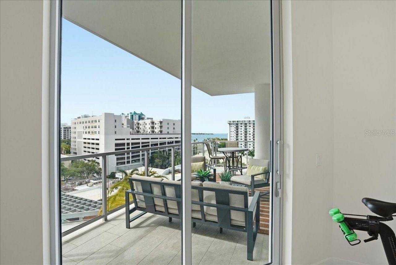 111 S Pineapple Avenue, Unit 714, Sarasota, FL 34236 Photo