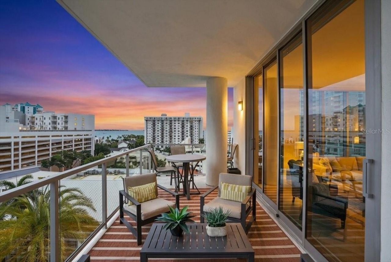 111 S Pineapple Avenue, Unit 714, Sarasota, FL 34236 Photo
