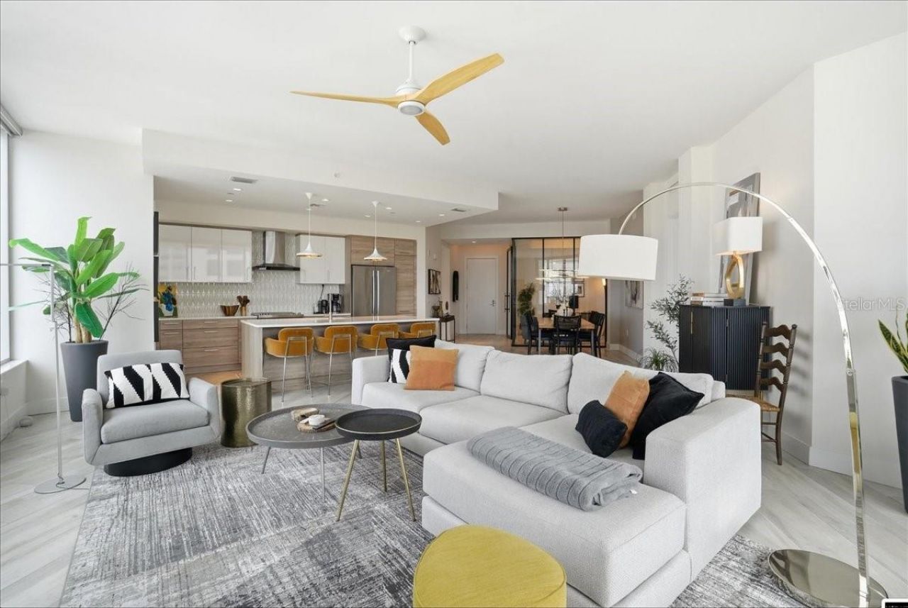 111 S Pineapple Avenue, Unit 714, Sarasota, FL 34236 Photo