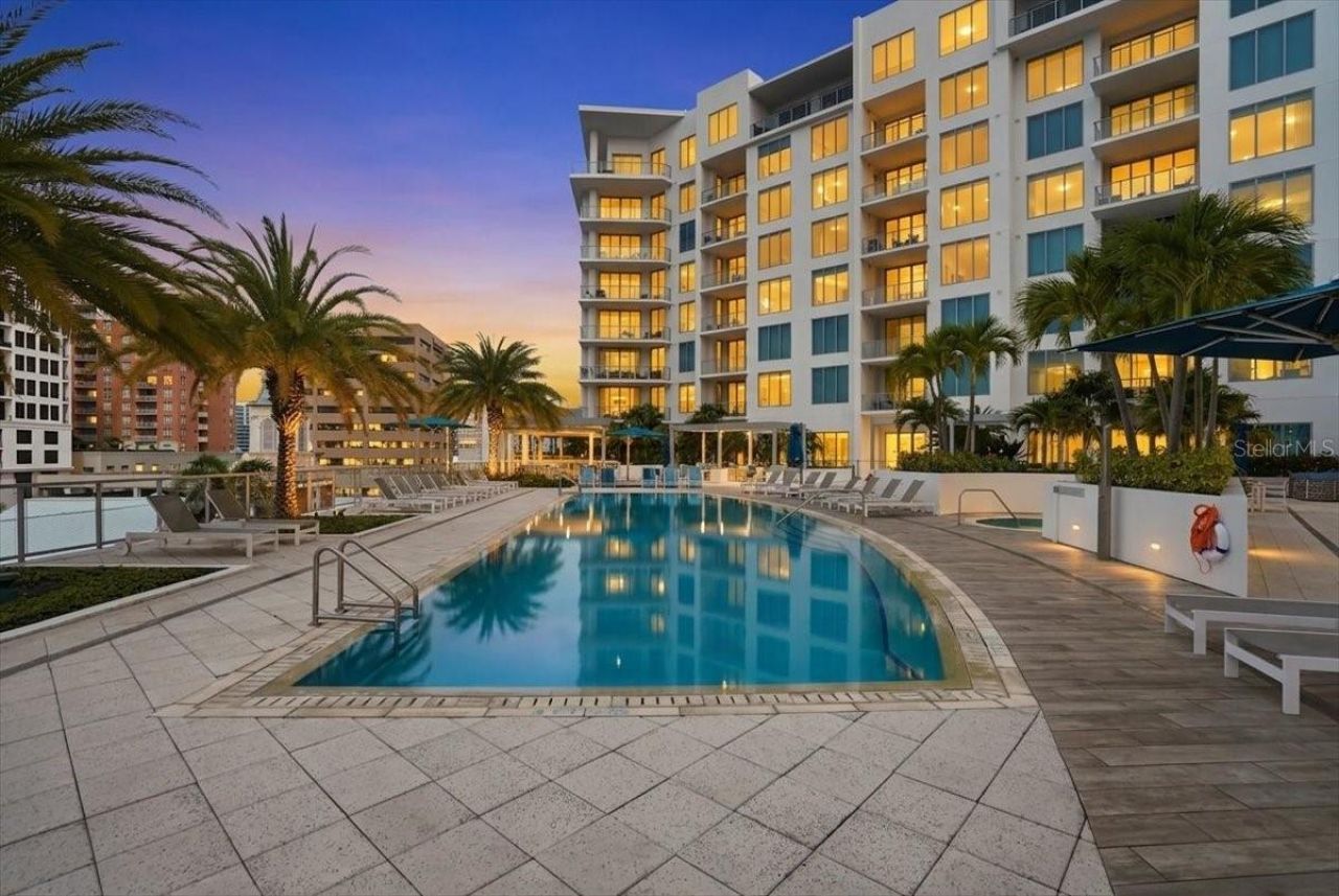 111 S Pineapple Avenue, Unit 714, Sarasota, FL 34236 Photo
