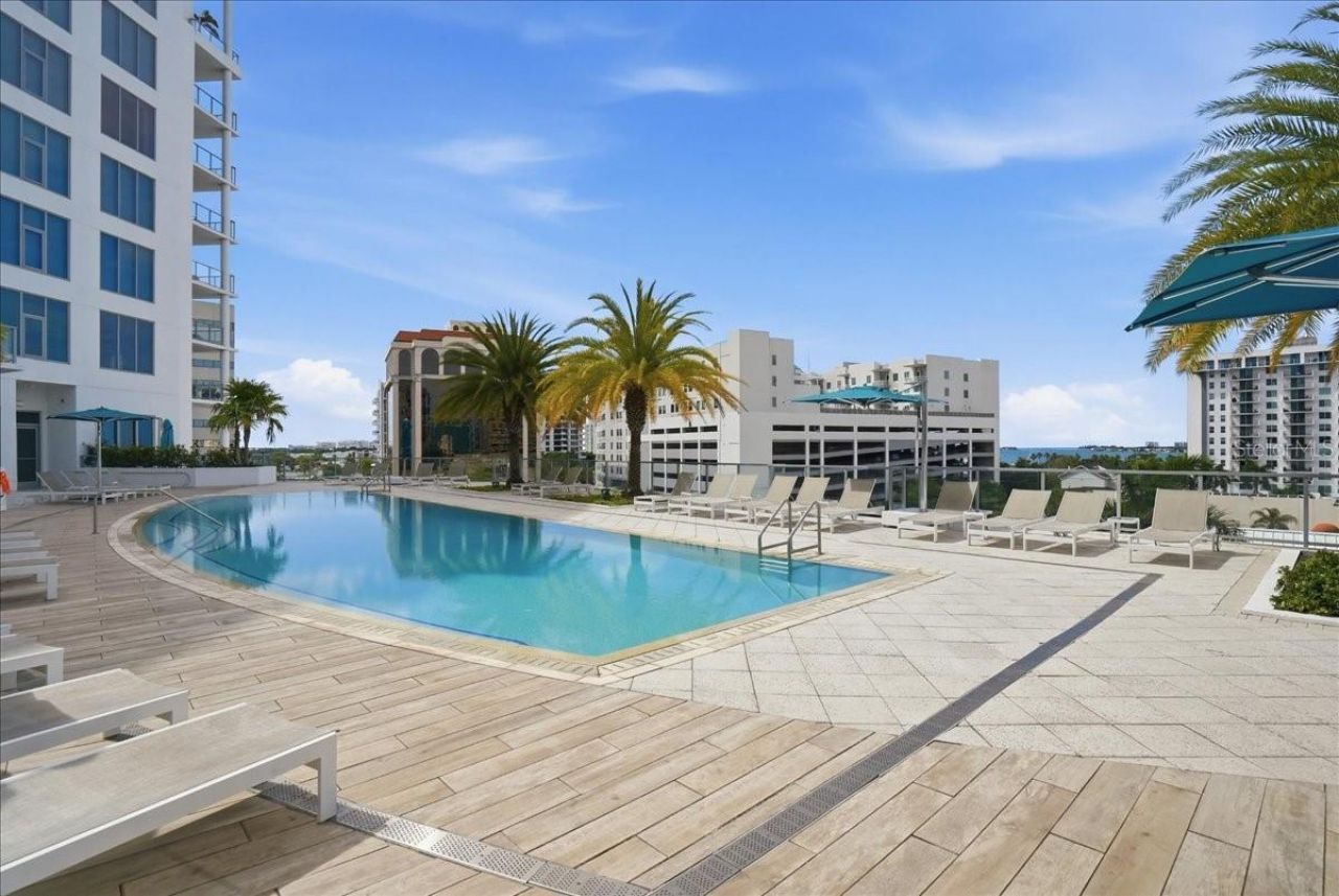 111 S Pineapple Avenue, Unit 714, Sarasota, FL 34236 Photo