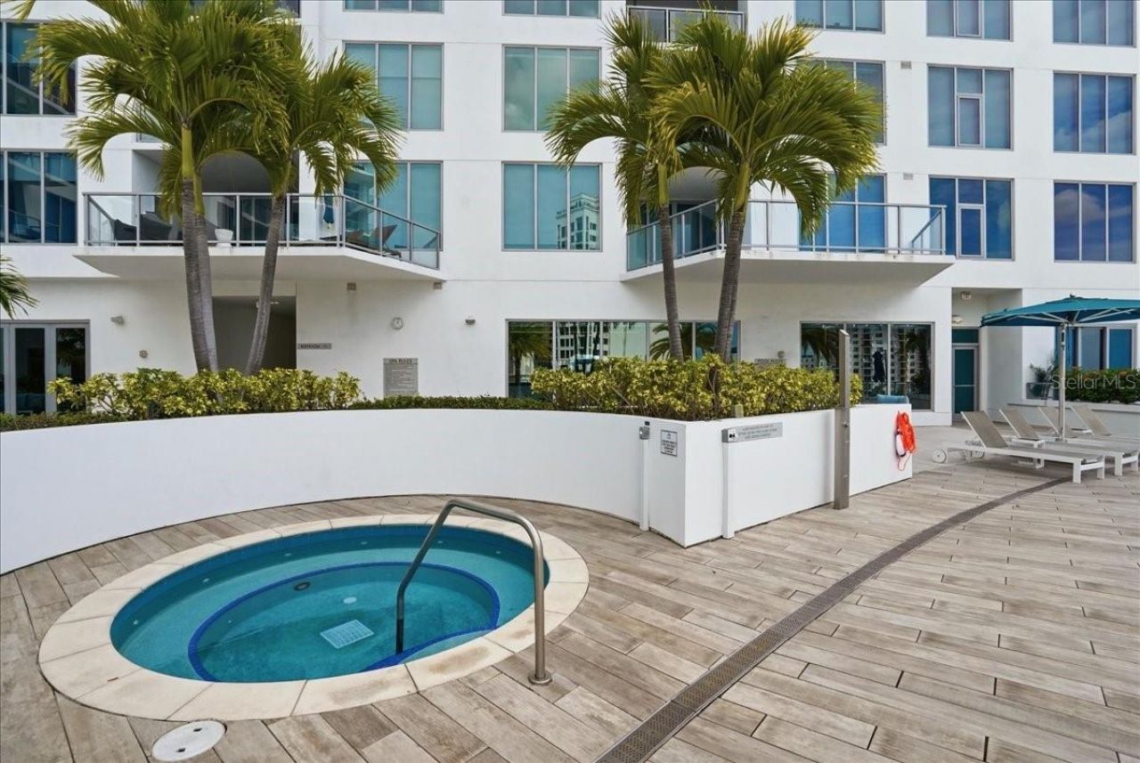 111 S Pineapple Avenue, Unit 714, Sarasota, FL 34236 Photo