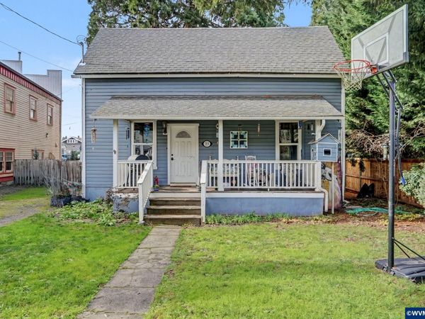 213 Mill St, Silverton, OR 97381