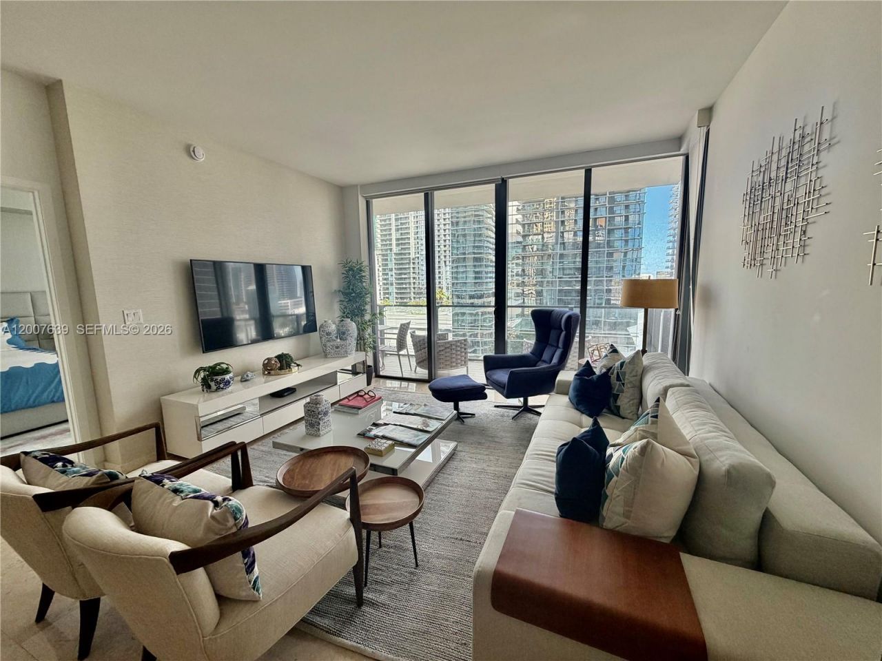 88 SW 7th St , Unit 1109, Miami, FL 33130 Photo