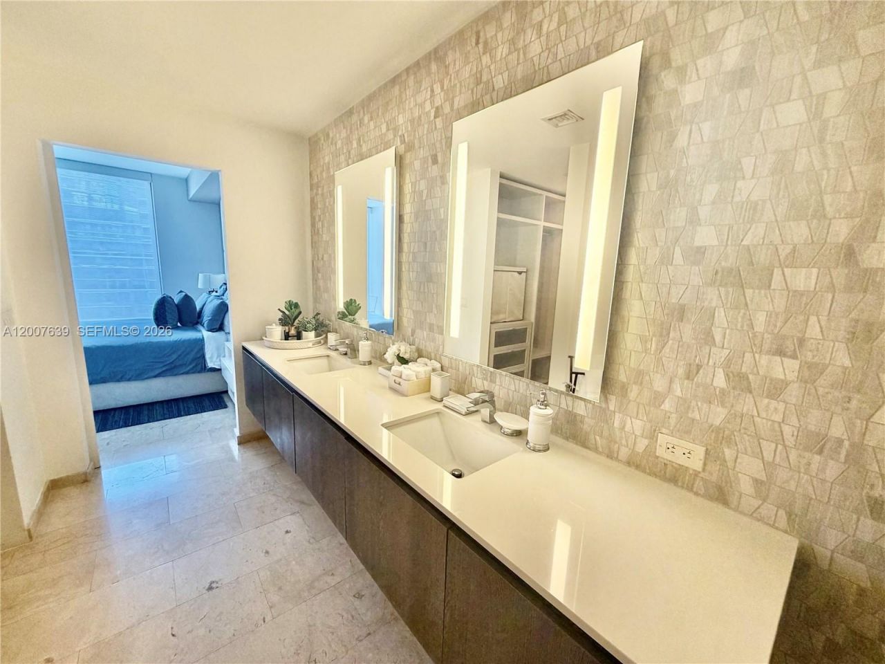 88 SW 7th St , Unit 1109, Miami, FL 33130 Photo