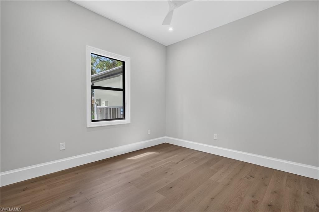 430 7th St Sw, Naples, FL 34117 Photo