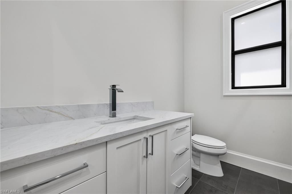 430 7th St Sw, Naples, FL 34117 Photo
