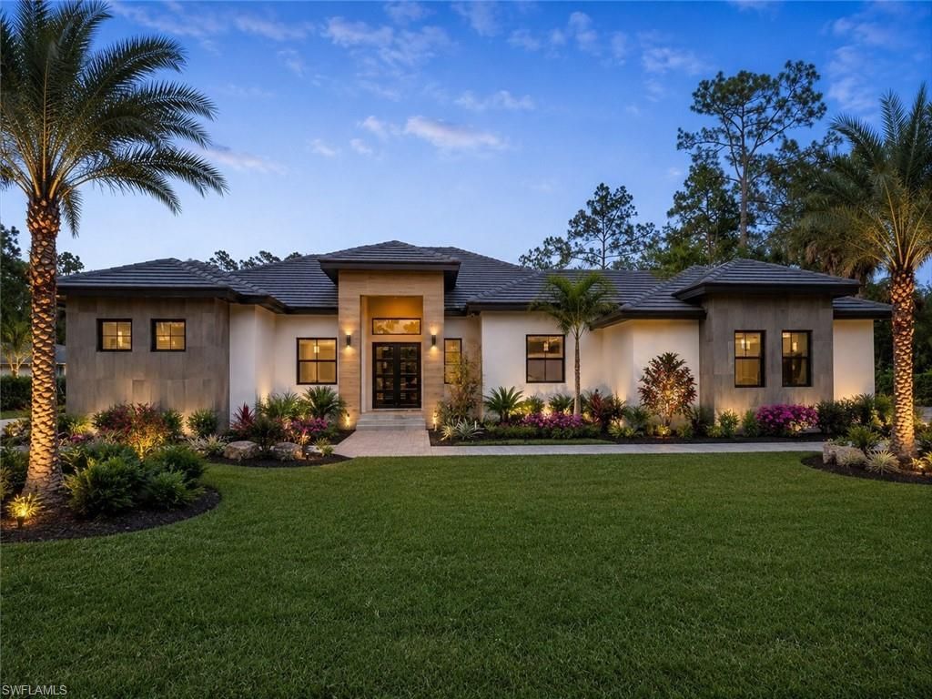 430 7th St Sw, Naples, FL 34117 Photo