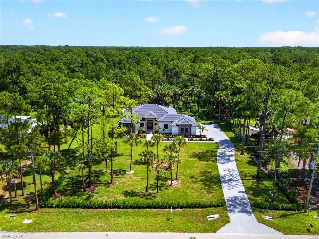 430 7th St Sw, Naples, FL 34117 Photo
