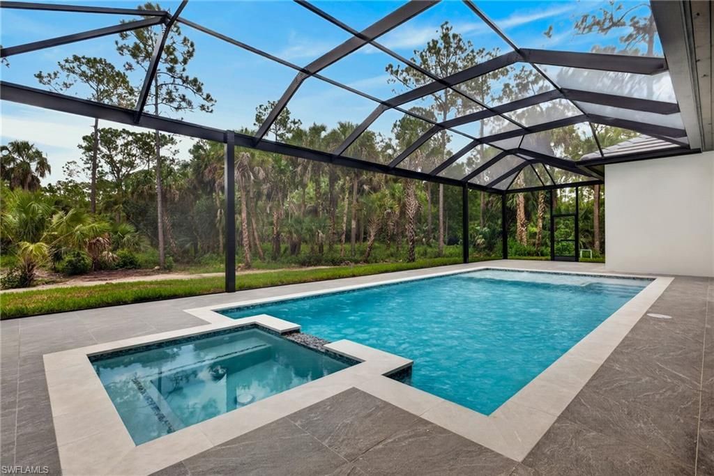 430 7th St Sw, Naples, FL 34117 Photo