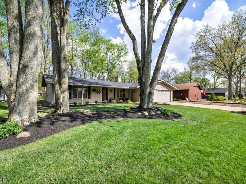 10815 Gate Post, Strongsville, OH 44149 Photo 3