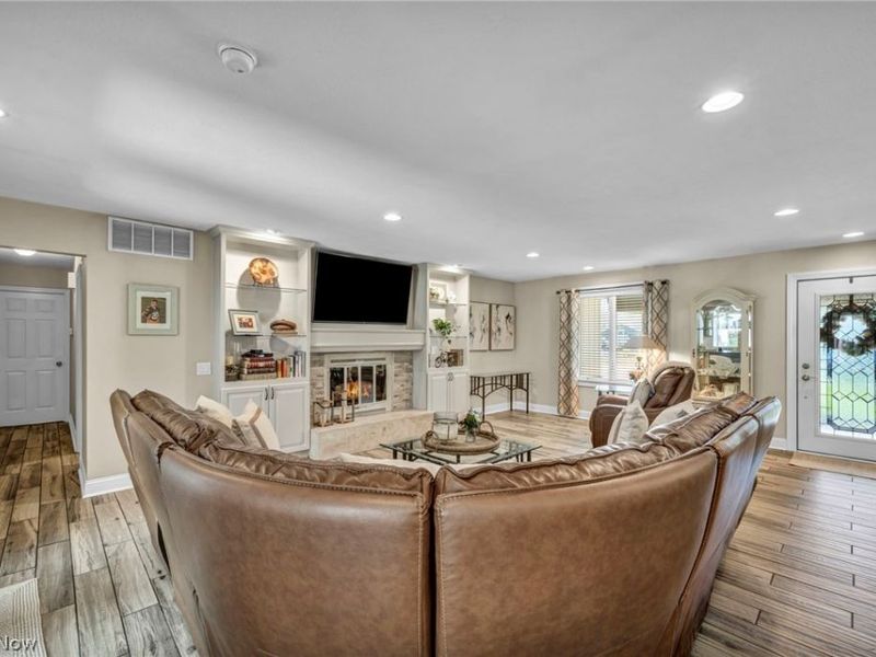 10815 Gate Post, Strongsville, OH 44149 Photo 8