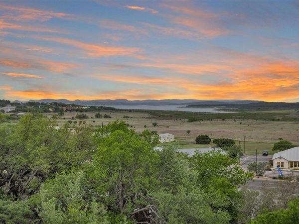 1226 Cougar DR, Unit 15, Canyon Lake, TX 78133