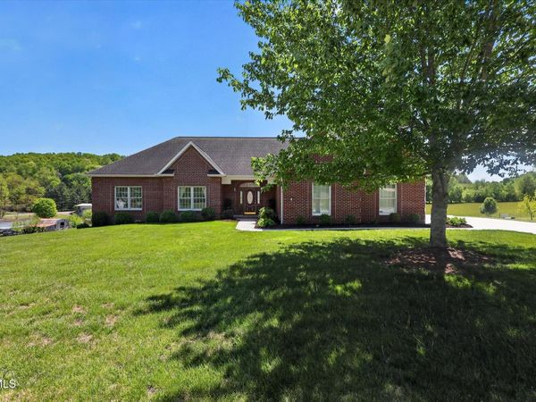 121 Sunnyfield Drive, Blountville, TN 37617