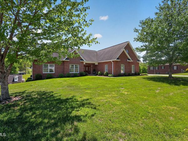 121 Sunnyfield Drive, Blountville, TN 37617