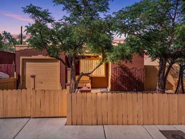 1325 La Poblana Road NW, Albuquerque, NM 87107