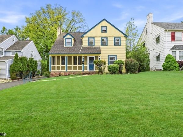 271 Fuller Ter, Orange, NJ 07050