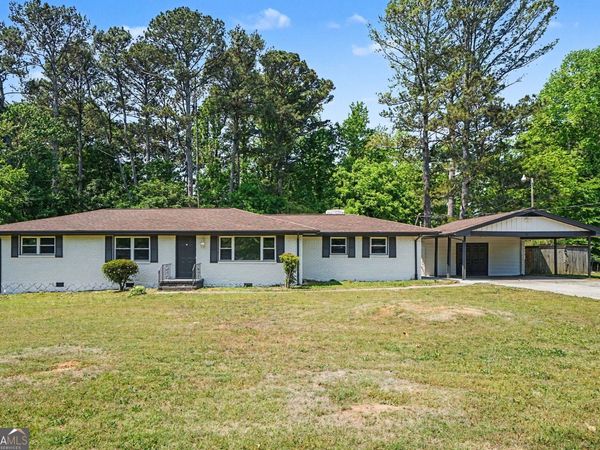 1563 Rockbridge Road, Stone Mountain, GA 30087