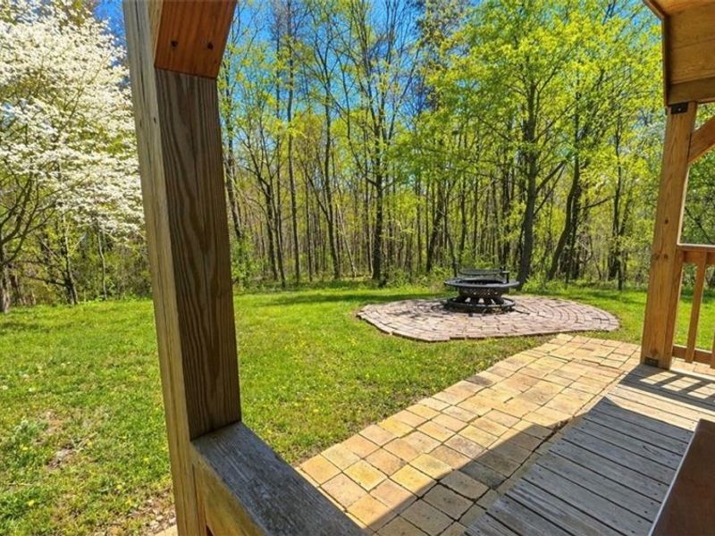 230 Thunder Rd SW, Magnolia, OH 44643 Photo 7