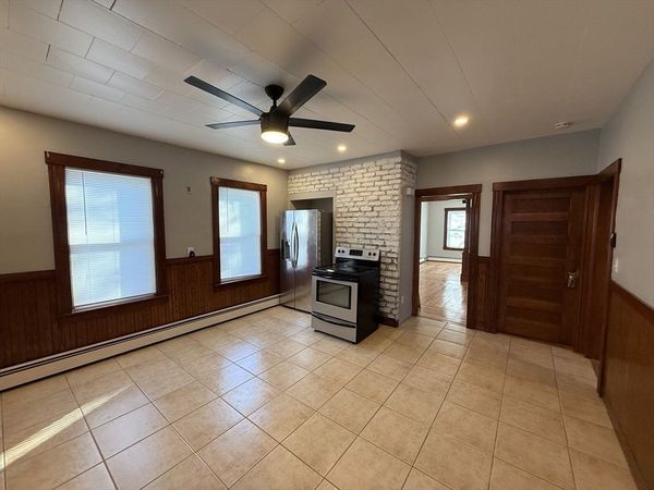 8 Beckman St., Unit 2, Worcester, MA 01607