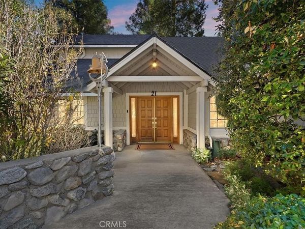 21 Mt Baldy Road, Mt Baldy, CA 91759