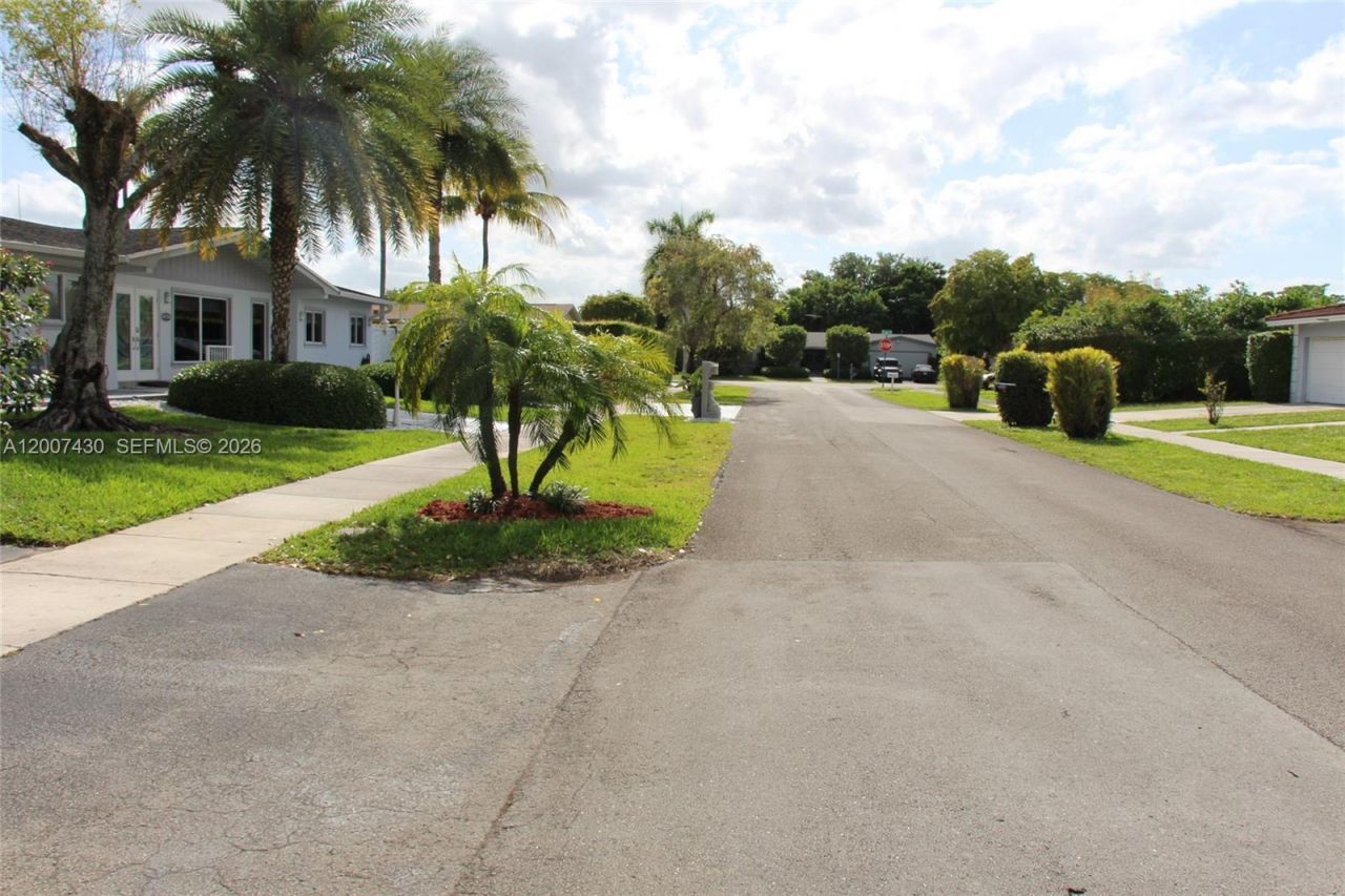 14544 SW 76th St, Miami, FL 33183 Photo