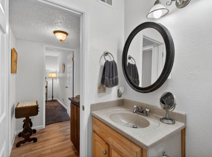 4805 Mccloud Dr, Sacramento, CA 95842 Photo