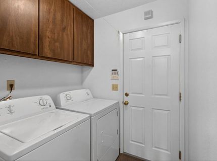 4805 Mccloud Dr, Sacramento, CA 95842 Photo