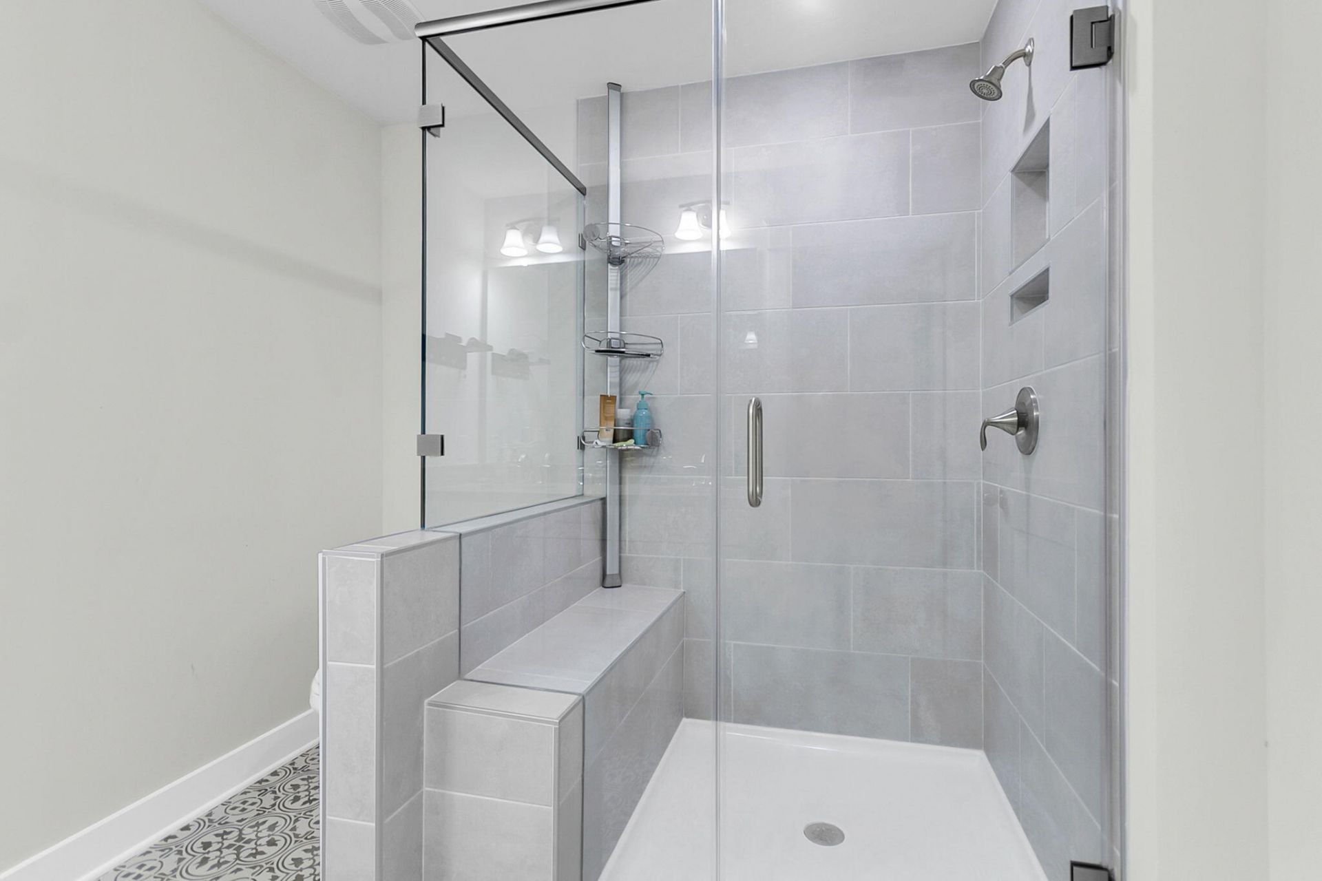 4559 Mixson Avenue Photo 21