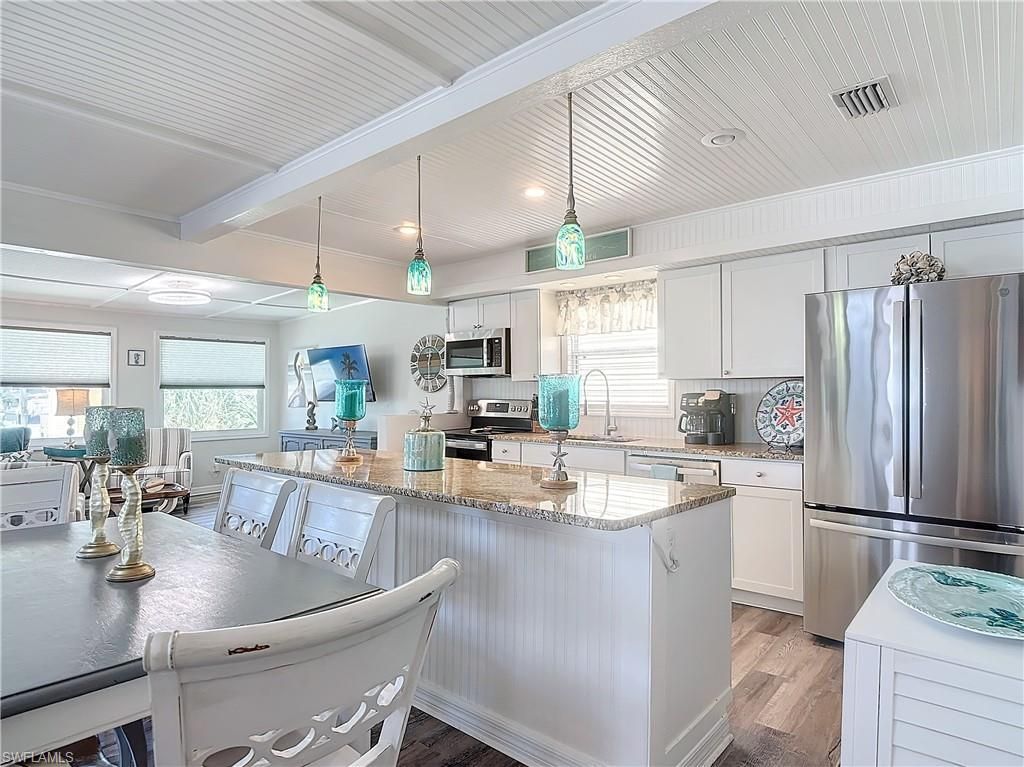 170 Pearl St, Fort Myers Beach, FL 33931 Photo