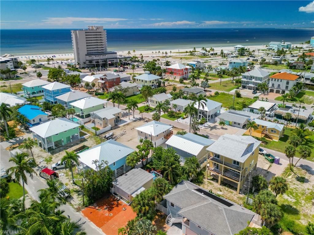 170 Pearl St, Fort Myers Beach, FL 33931 Photo