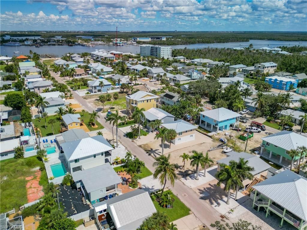 170 Pearl St, Fort Myers Beach, FL 33931 Photo