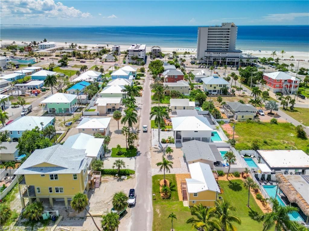 170 Pearl St, Fort Myers Beach, FL 33931 Photo