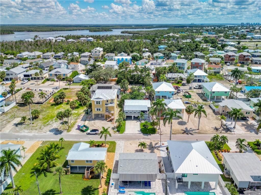 170 Pearl St, Fort Myers Beach, FL 33931 Photo