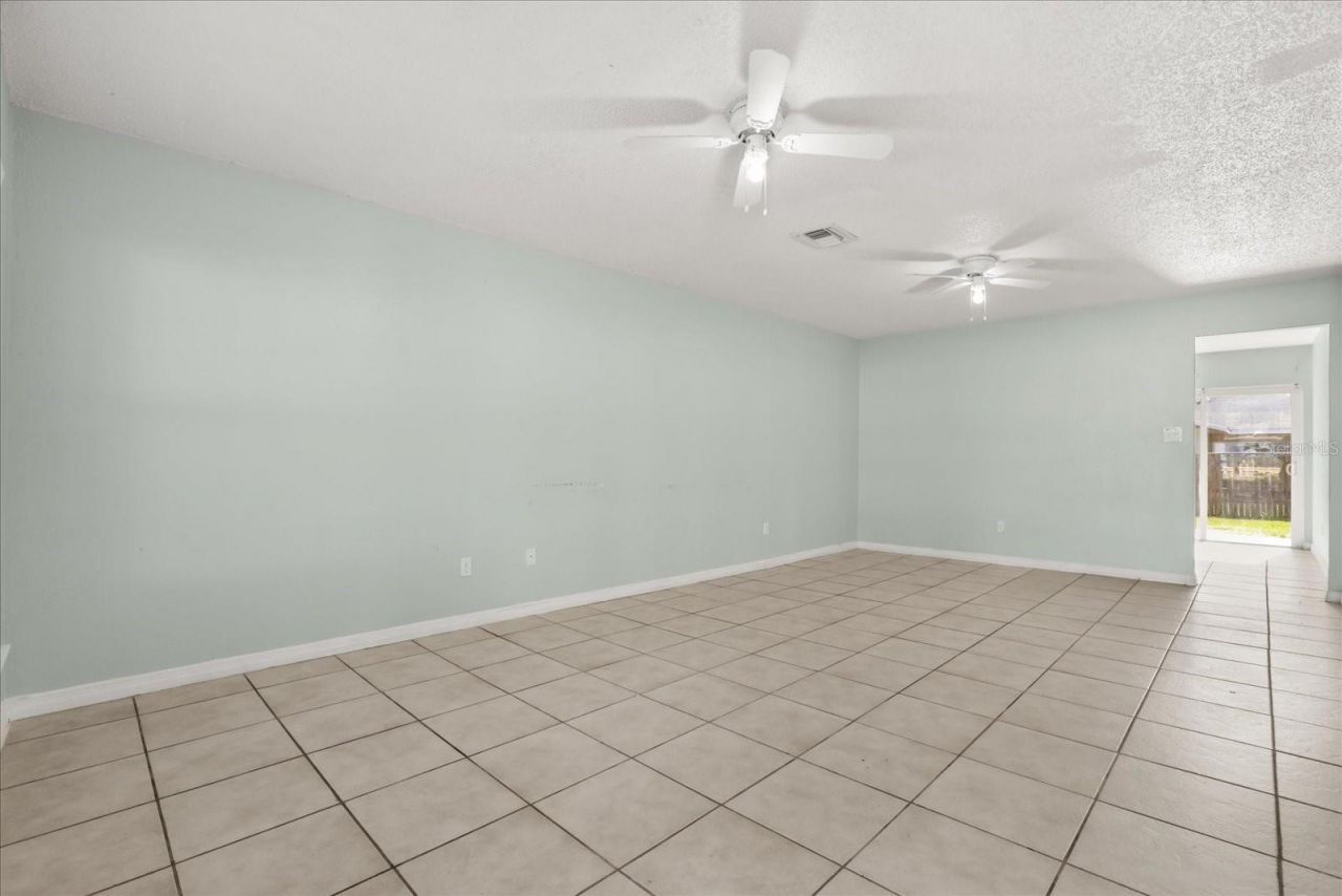 643 Hummingbird Lane, Orlando, FL 32825 Photo