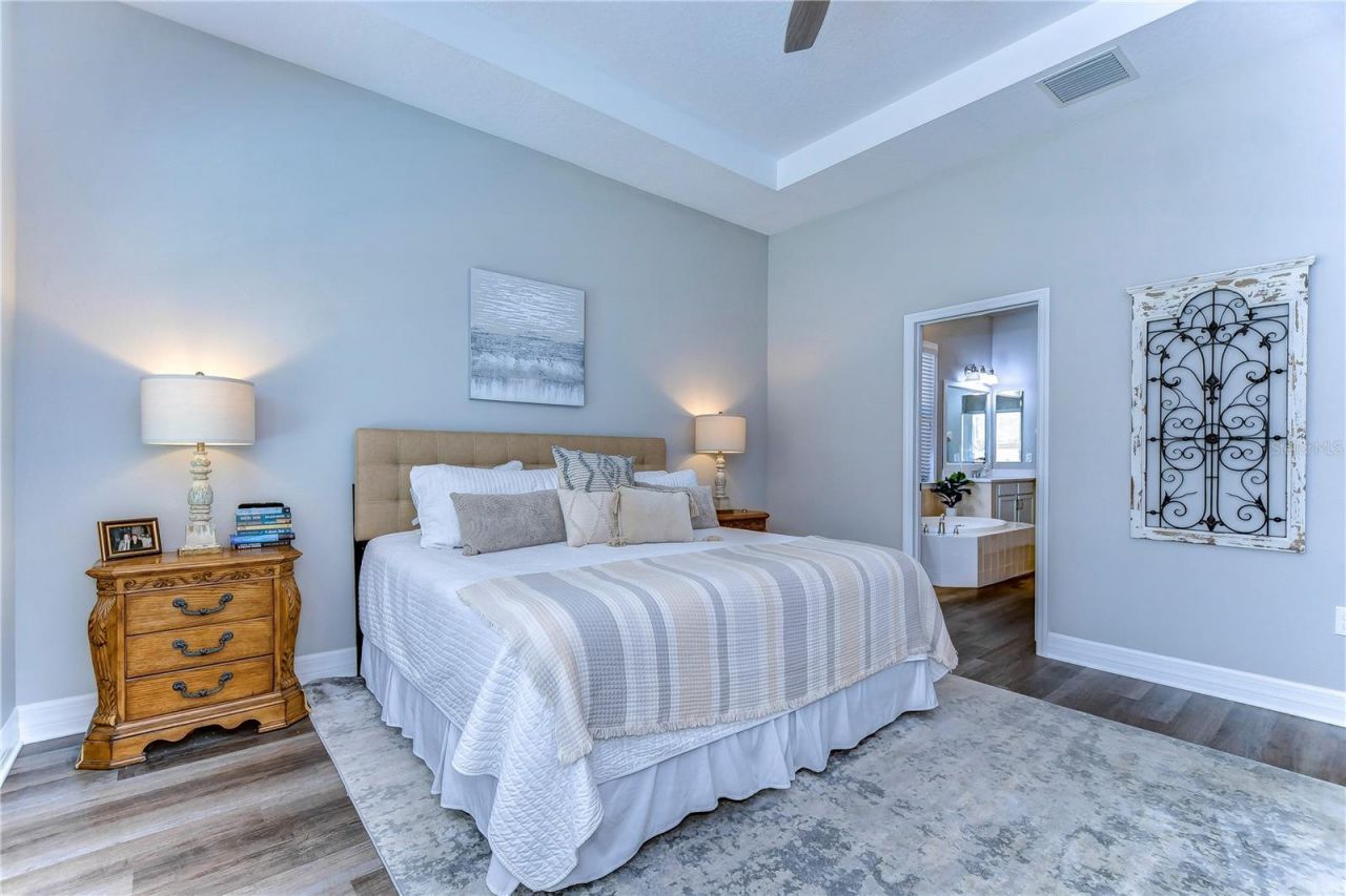 2614 Milford Berry Lane, Tampa, FL 33618 Photo