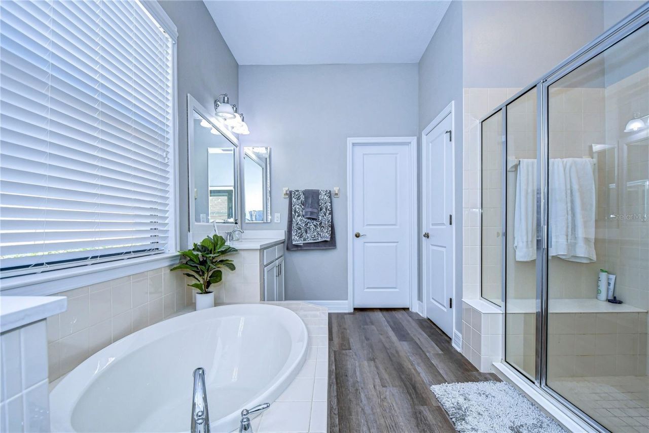 2614 Milford Berry Lane, Tampa, FL 33618 Photo