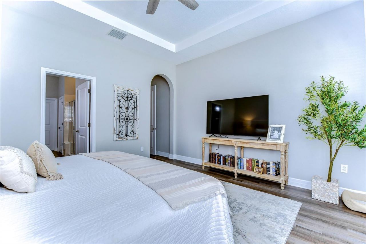 2614 Milford Berry Lane, Tampa, FL 33618 Photo