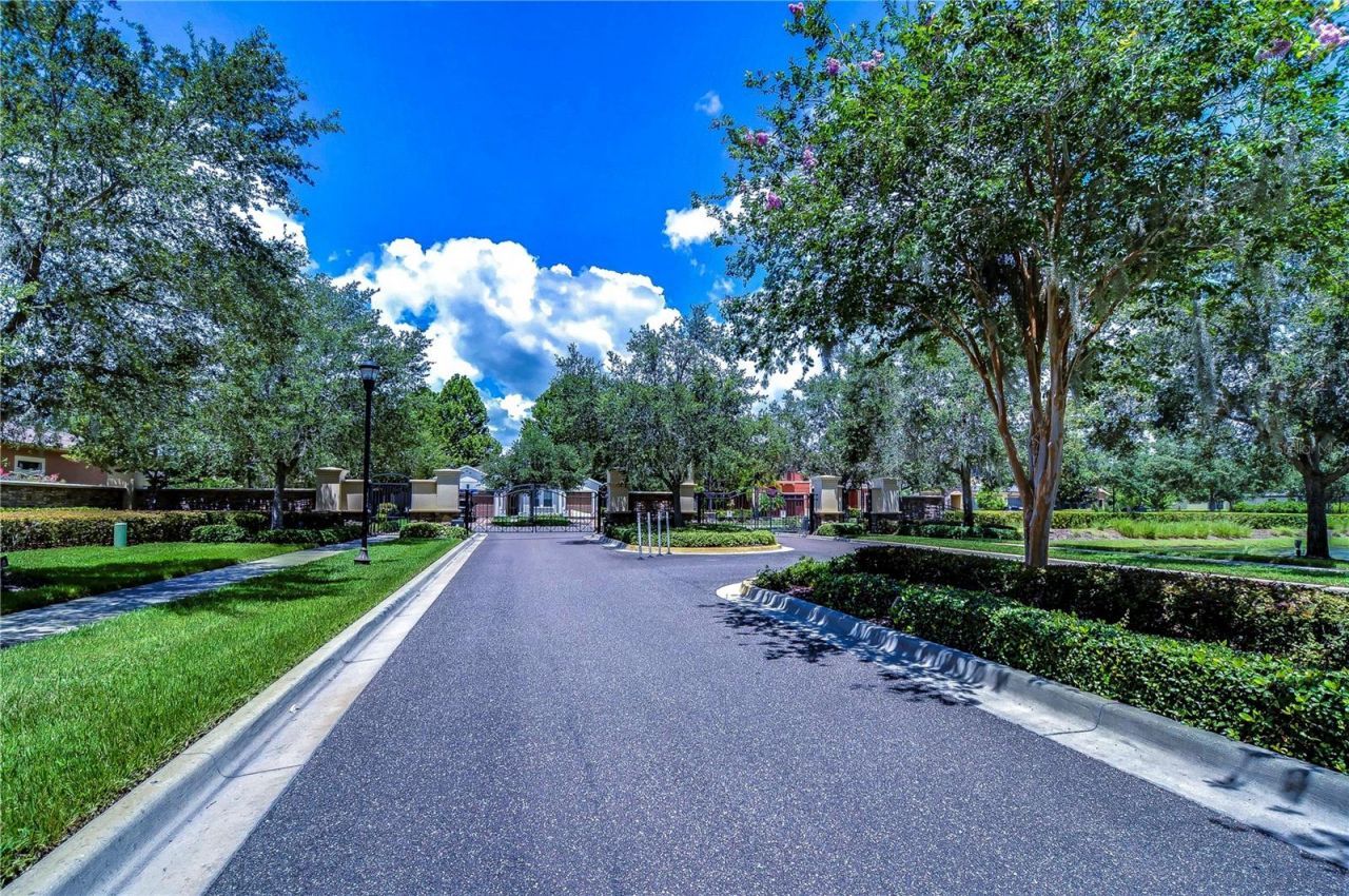 2614 Milford Berry Lane, Tampa, FL 33618 Photo