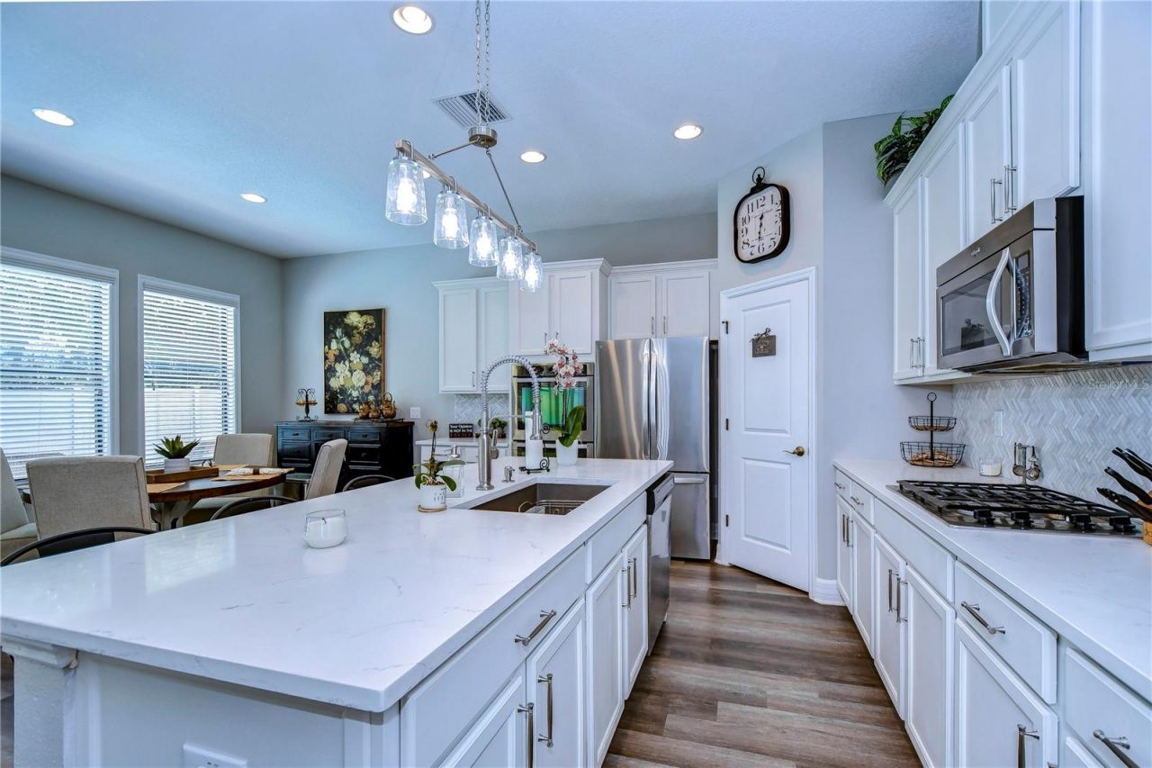 2614 Milford Berry Lane, Tampa, FL 33618 Photo