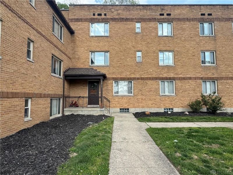 2358 S Patterson Boulevard, Unit 6, Kettering, OH 45409 Photo 1