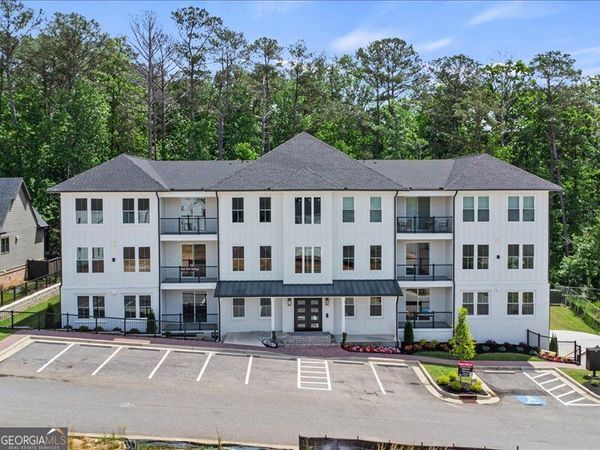1050 Blair Lane, Unit 202, Peachtree City, GA 30269